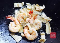 芹香炒河粉的做法图解9