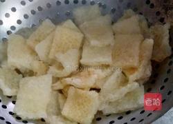 锅巴三鲜的做法图解3
