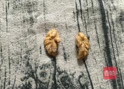 琥珀核桃仁的做法图解2