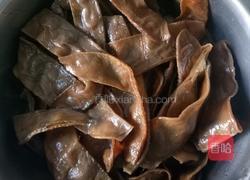 红烧干扁豆的做法图解1