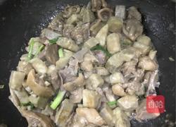 番鸭焖香芋的做法图解8