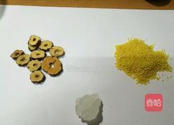 银耳百合小米粥的做法图解2