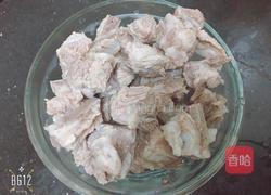 蒜香青萝卜焖排骨的做法图解2