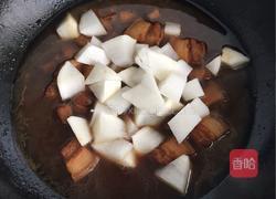 白萝卜炖五花的做法图解7