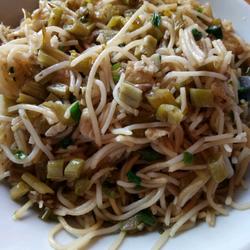 酸豆角炒面的做法[图]