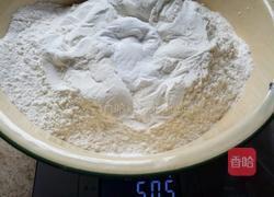 猪肉莲藕馅包子的做法图解1