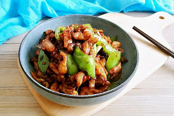 小炒鸡肉
