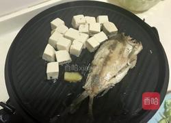电饼铛煎鱼煎豆腐的做法图解2