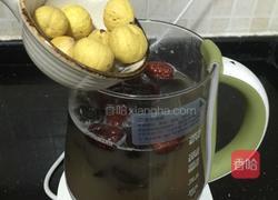 木耳红枣栗子糖水的做法图解5