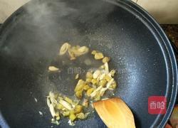 泡椒鸭肠的做法图解5