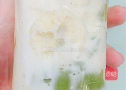 香蕉牛油果奶昔的做法图解6