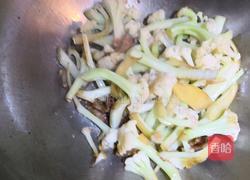 小炒菜花的做法图解4