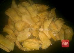 锅盔炒大肉的做法图解2