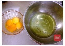 酸奶蛋糕卷的做法图解1