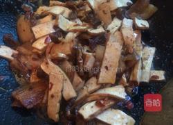 香干回锅肉的做法图解6