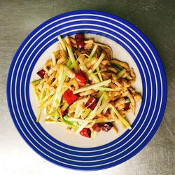 韭黄肉丝的做法[图]