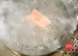 蒜泥白肉的做法图解1