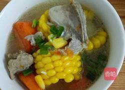 玉米胡萝卜骨头汤的做法图解5