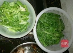 春菜炒肉的做法图解1