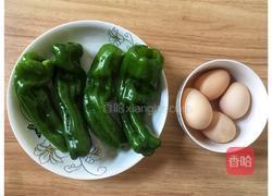 青椒蛋饼的做法图解1