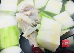 干贝节瓜煲筒骨的做法图解10