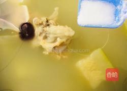 干贝节瓜煲筒骨的做法图解11