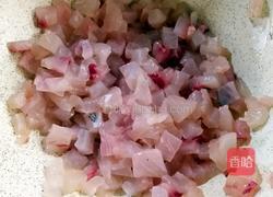 滑炒鱼米的做法图解1
