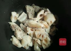 莲藕炖排骨的做法图解5