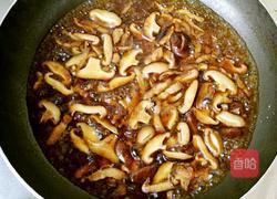 香菇焖面的做法图解10