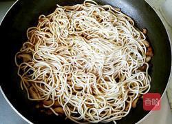 香菇焖面的做法图解11