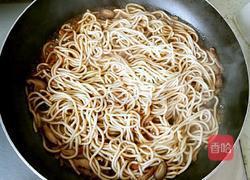 香菇焖面的做法图解15