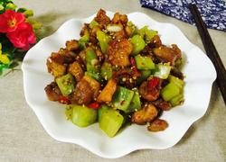 川香莴笋辣子鸡