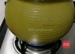 玉米红萝卜猪骨汤的做法图解5