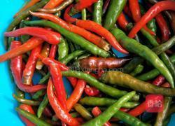 香菇辣椒酱的做法图解1