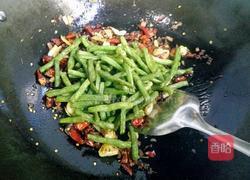 腊肉末煸豆角的做法图解8