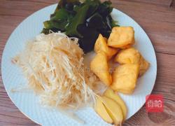 牛尾裙带金针菇豆泡汤的做法图解2