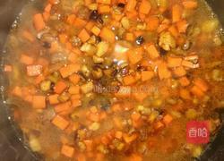 五花肉焖饭的做法图解5