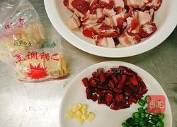 锅巴红烧肉的做法图解1