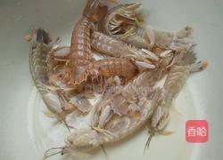 清蒸蒜香皮皮虾的做法图解1