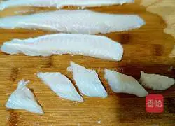 当西兰花遇见巴沙鱼的做法图解2