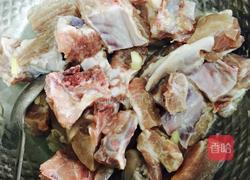 干锅排骨的做法图解1