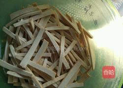 炒香干的做法图解1