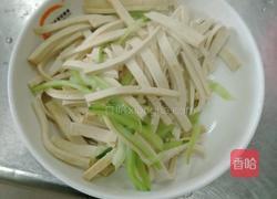 炒香干的做法图解3