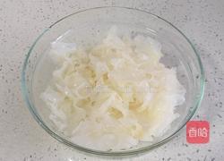 桃胶银耳羹的做法图解5