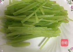 莴苣虾仁炒鸡蛋的做法图解3