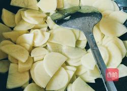 土豆片焖鸭的做法图解8