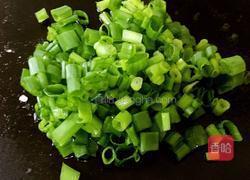 酸菜牛肉的做法图解1