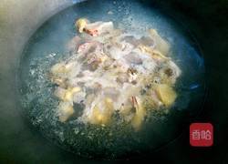 白果猪肚炖鸡汤的做法图解3