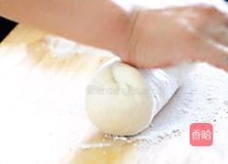 芹菜猪肉馅包子的做法图解3
