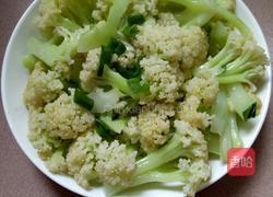 蒜蓉炒花菜的做法图解6